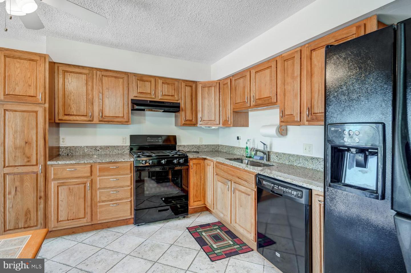 12 N Hollywood Blvd Property Photo 21