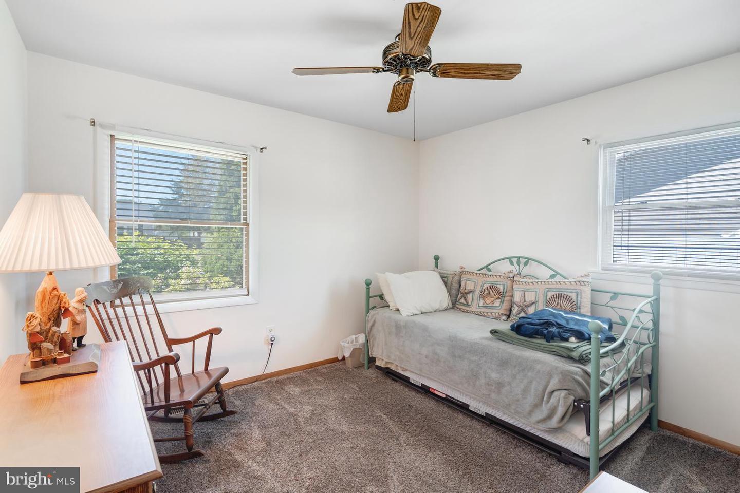 12 N Hollywood Blvd Property Photo 28