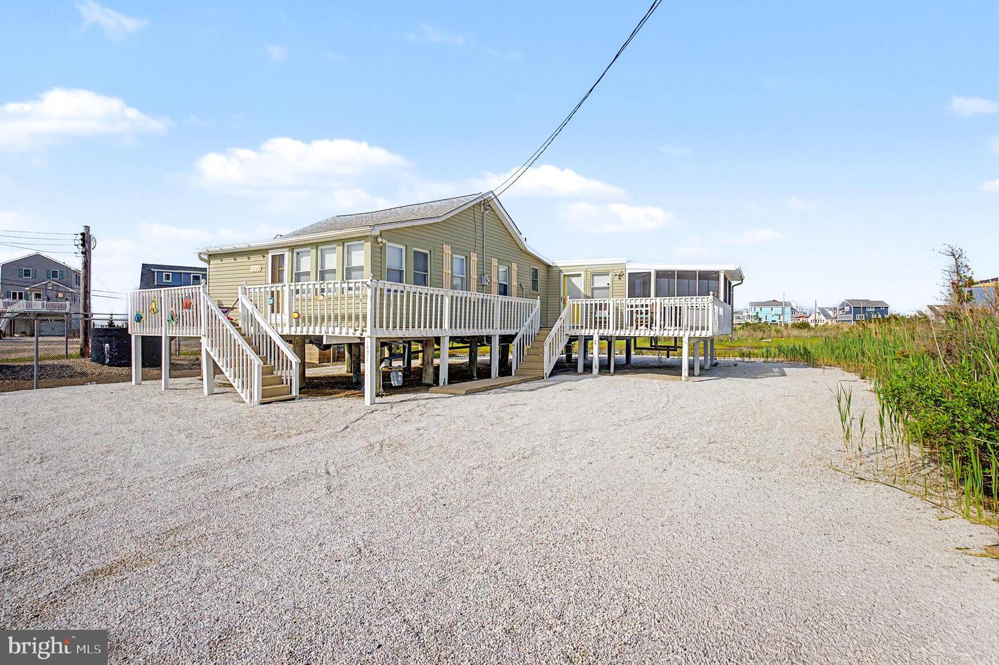 1022 South Green Street Property Photo 1