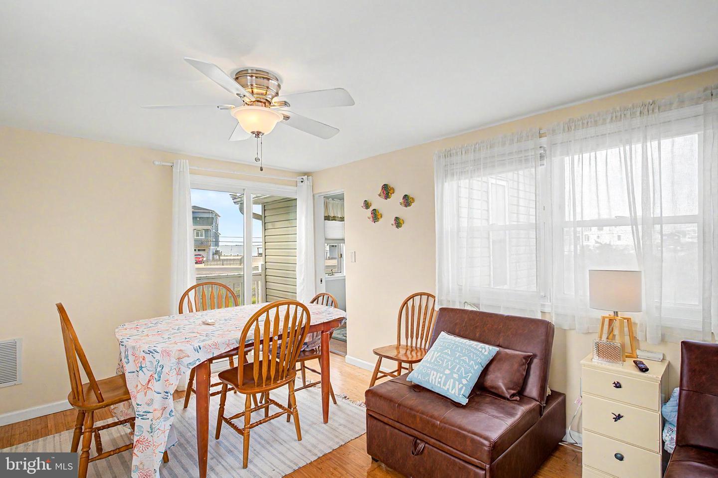 1022 South Green Street Property Photo 12