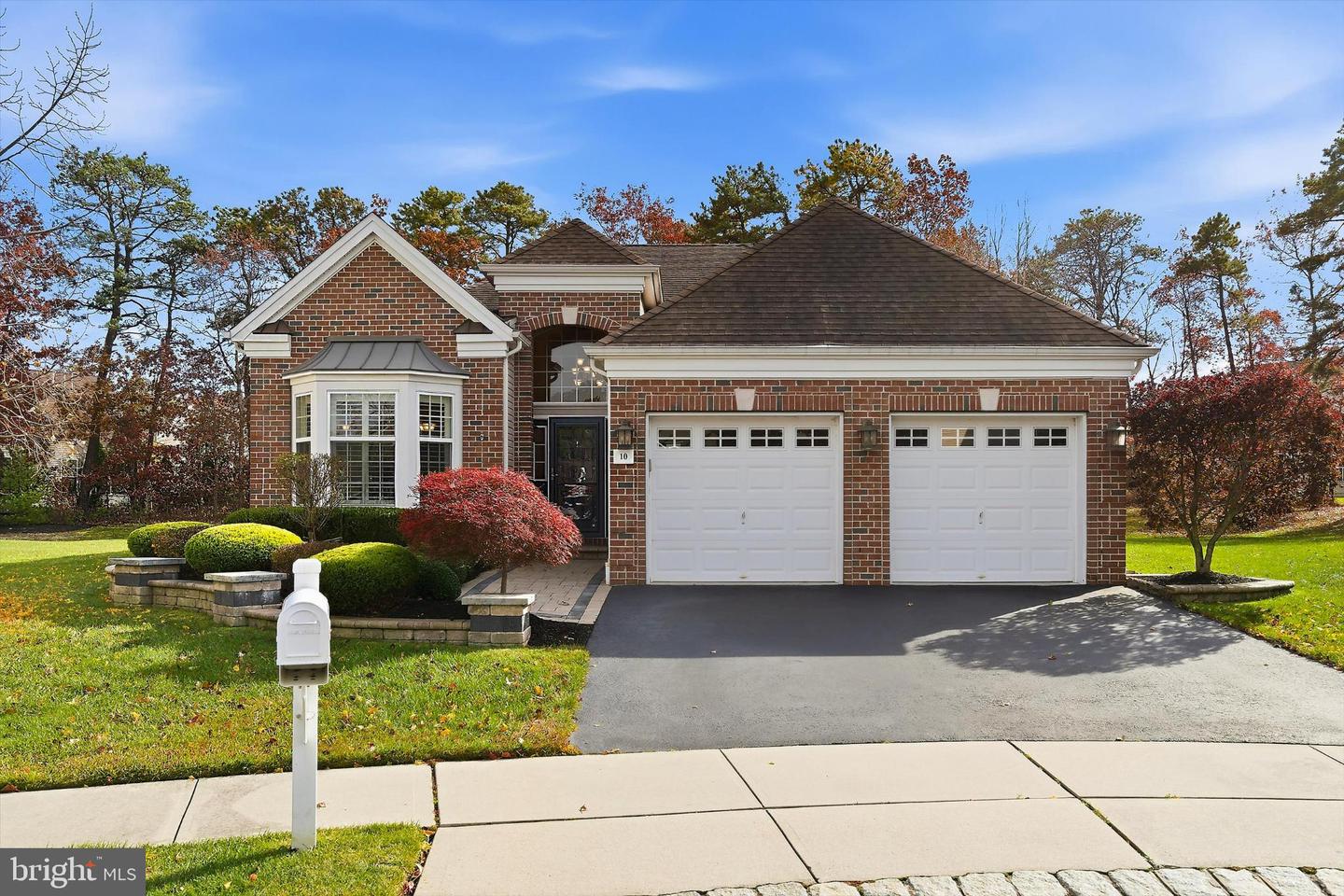 10 Iverness Ct Property Photo 1