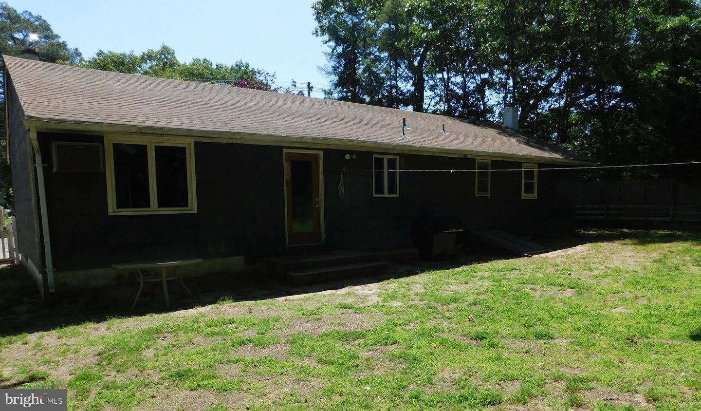 1563 Forge Pond Rd Property Photo 16