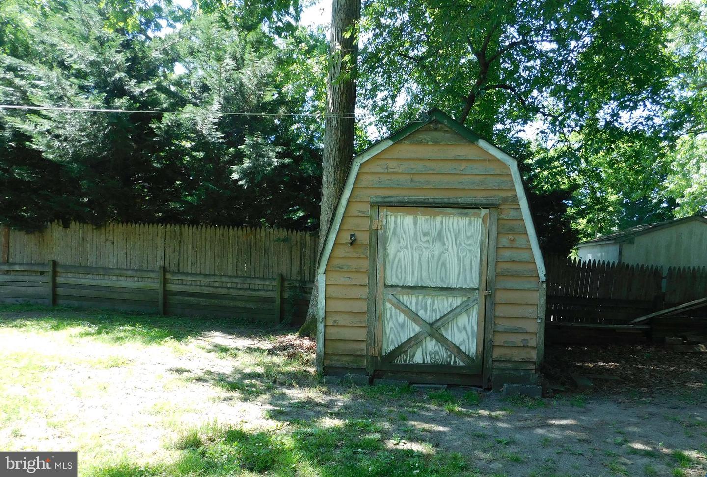 1563 Forge Pond Rd Property Photo 18