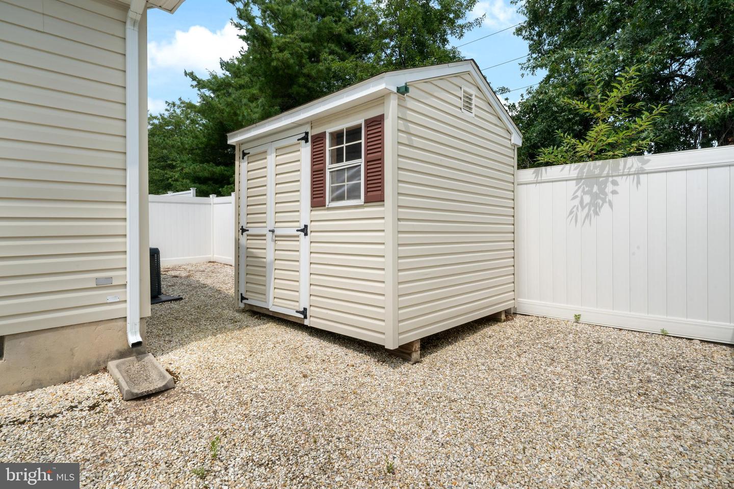 48 Fort Lee Dr Property Photo 7