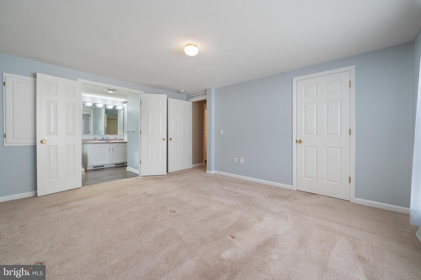 48 Fort Lee Dr Property Photo 16