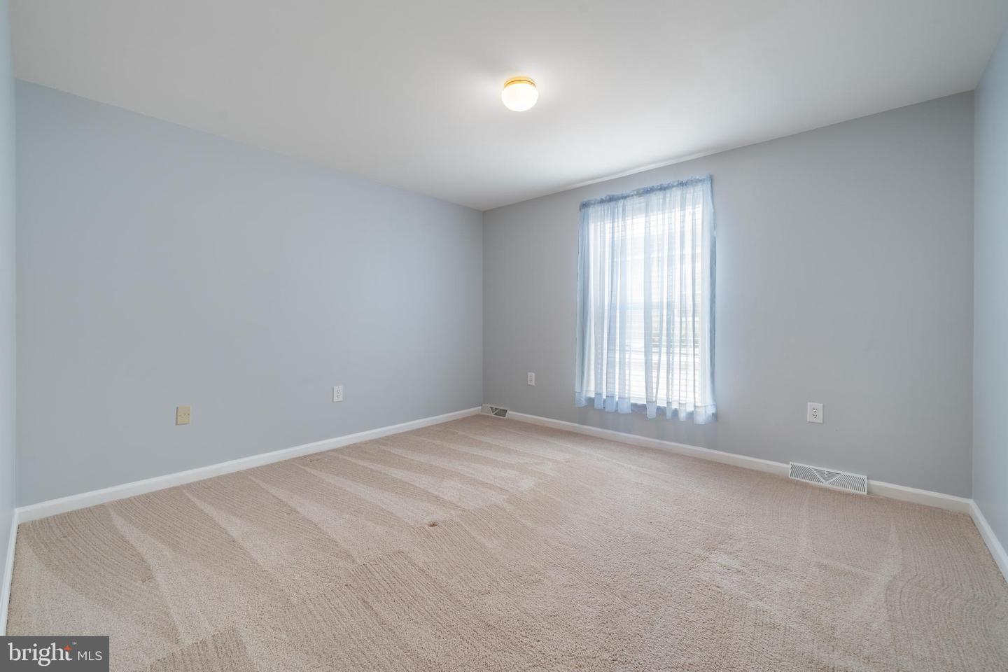 48 Fort Lee Dr Property Photo 19