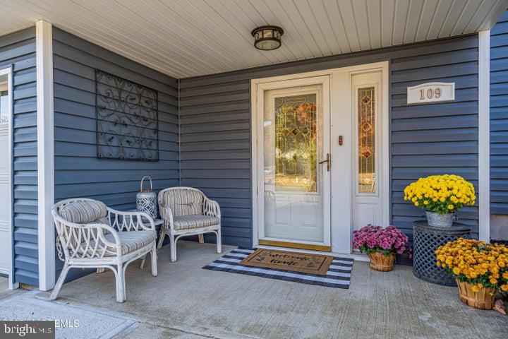 109 Woodridge Ave Property Photo 8