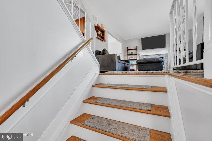 109 Woodridge Ave Property Photo 11