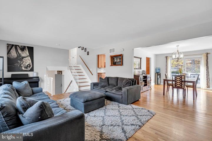 109 Woodridge Ave Property Photo 15