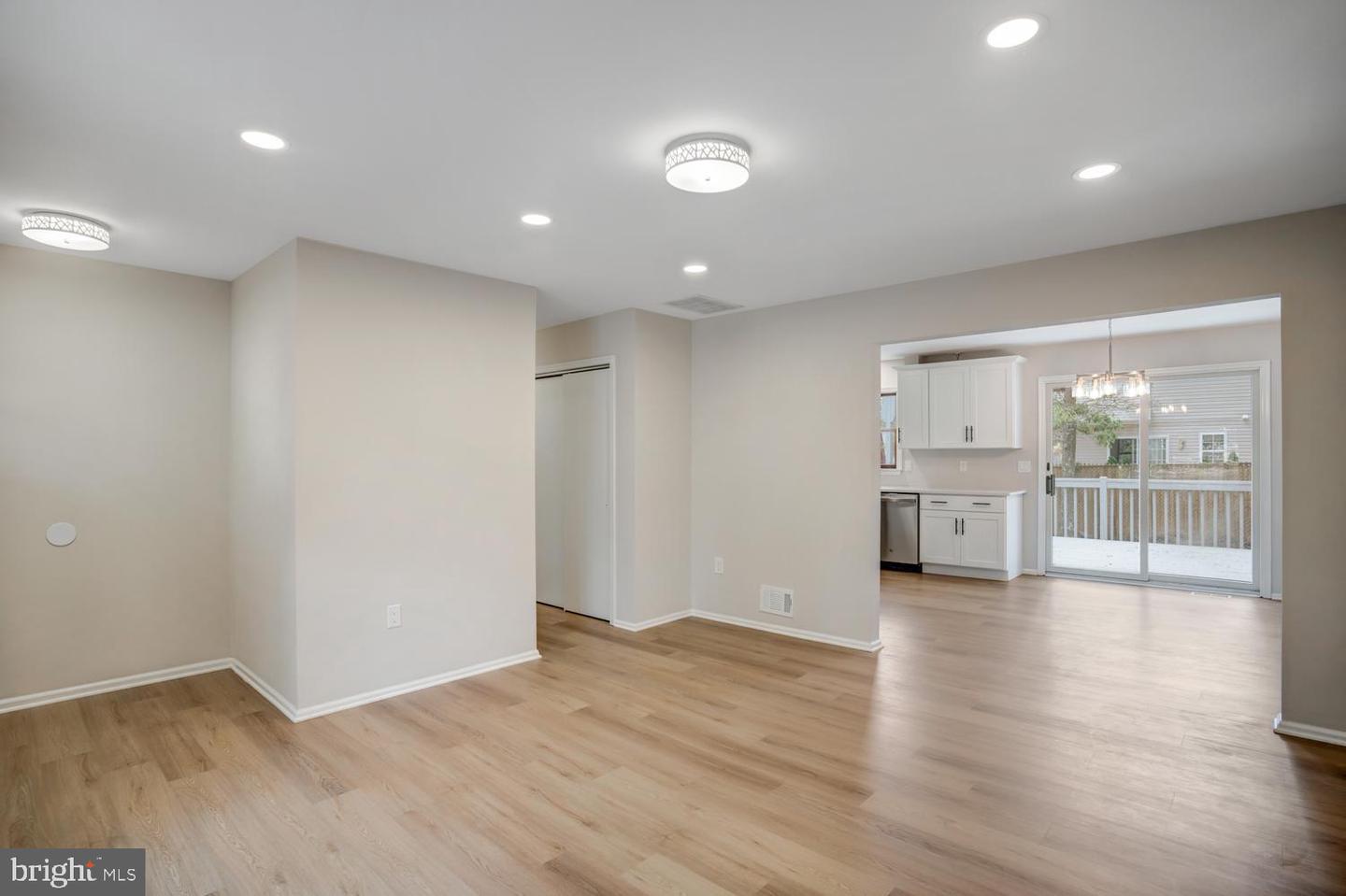 615 Beach Blvd Property Photo 14