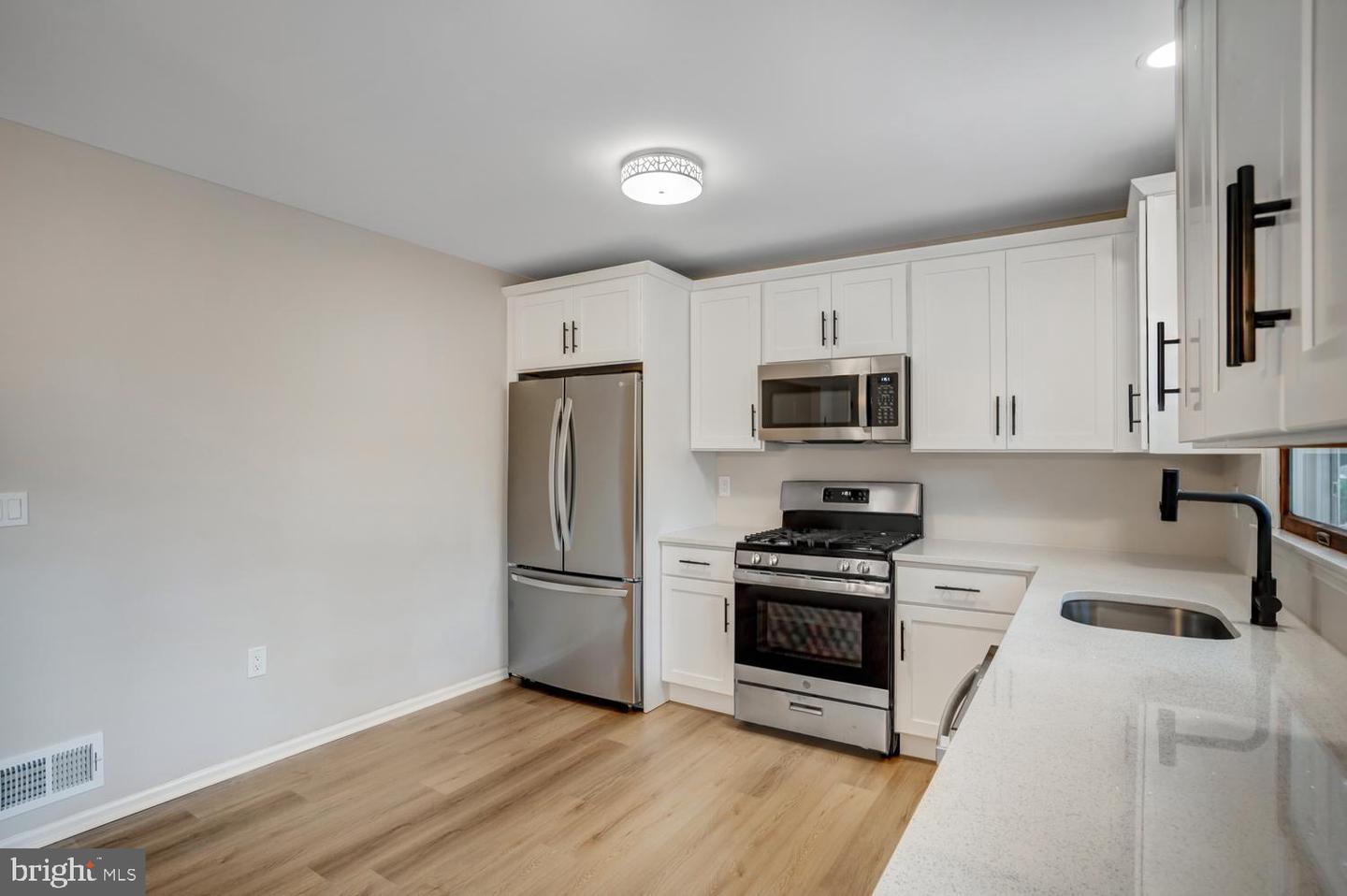 615 Beach Blvd Property Photo 19