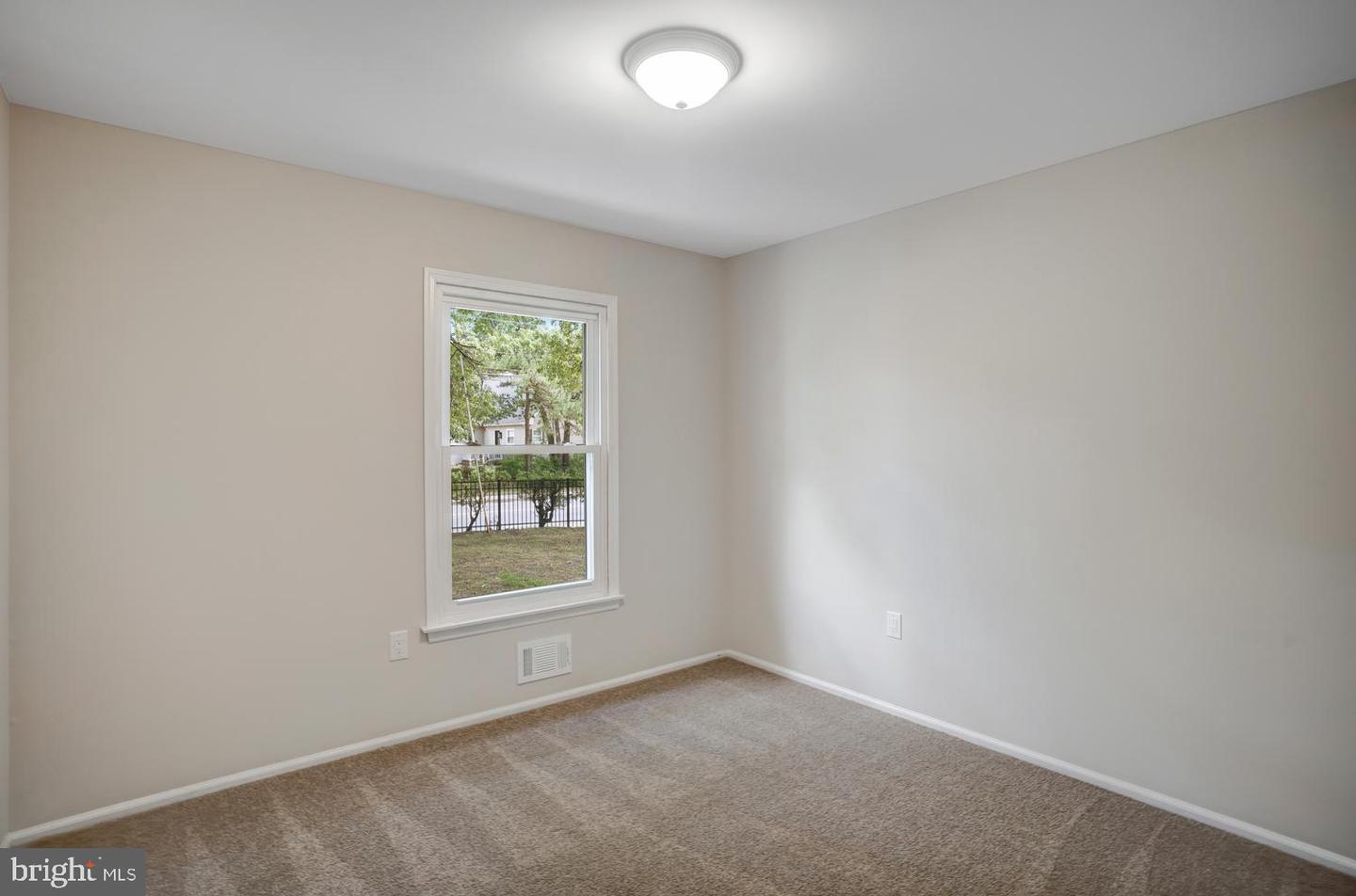 615 Beach Blvd Property Photo 24
