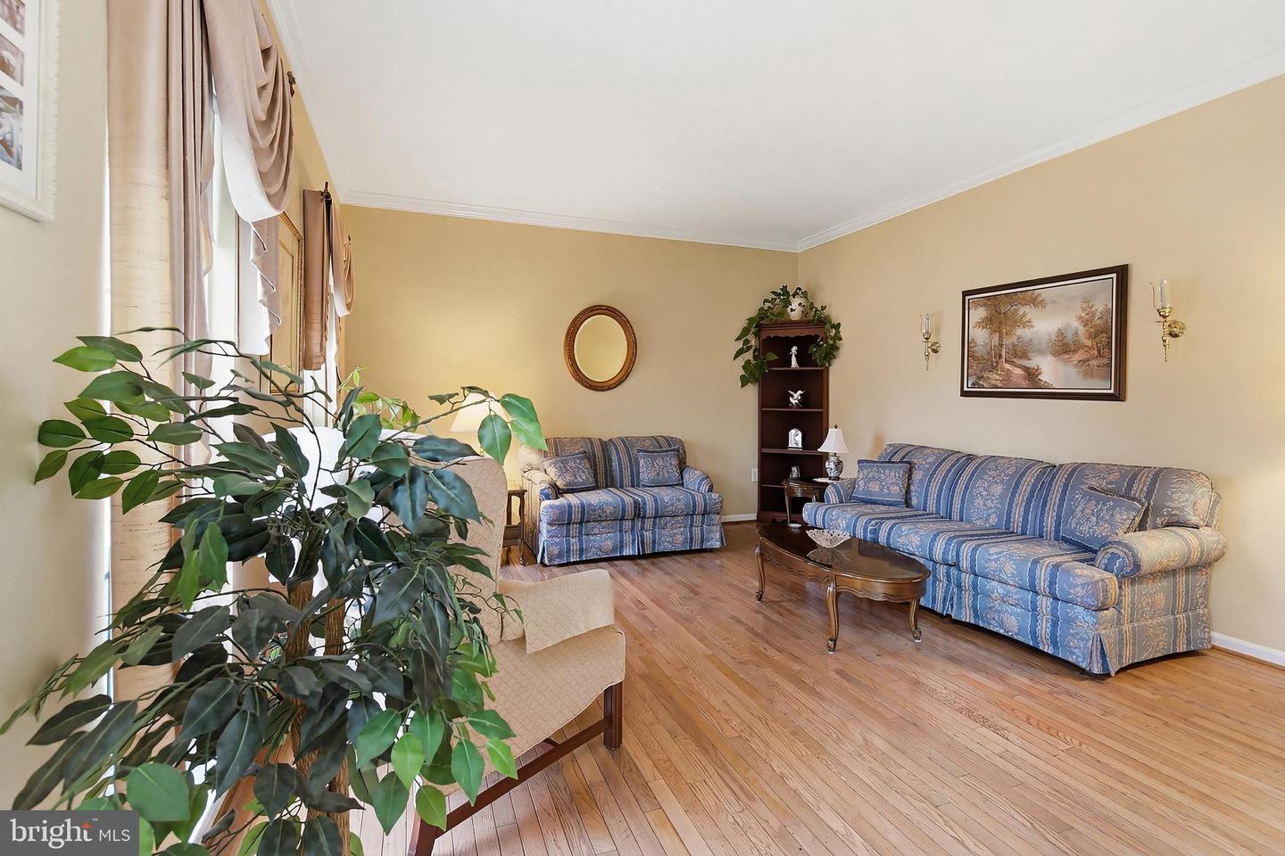 27 Penn Pl Property Photo 11