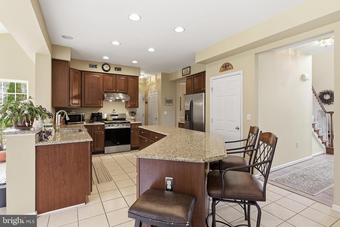 27 Penn Pl Property Photo 18
