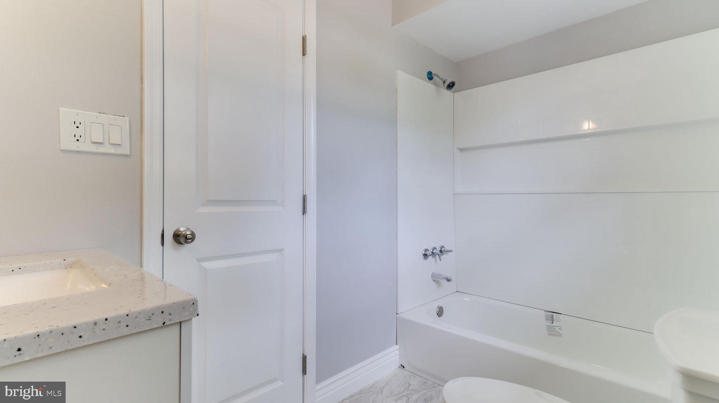 1 Whitecap Way Property Photo 8