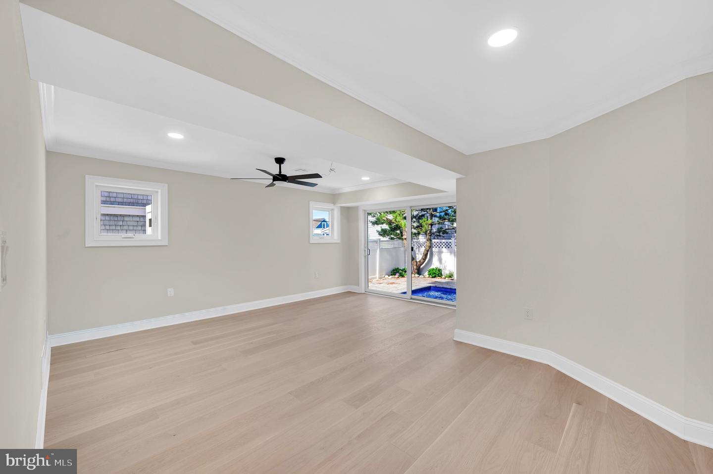 2904 N Atlantic Property Photo 7
