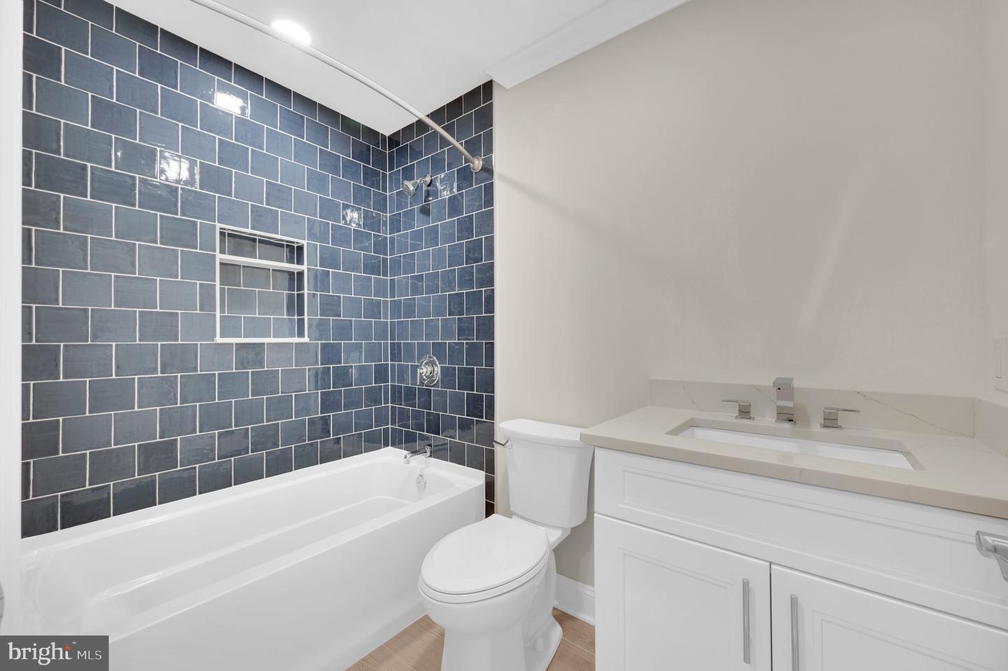 2904 N Atlantic Property Photo 15