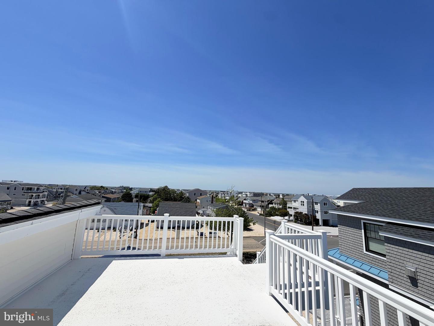 212 N Barnegat Ave Property Photo 3
