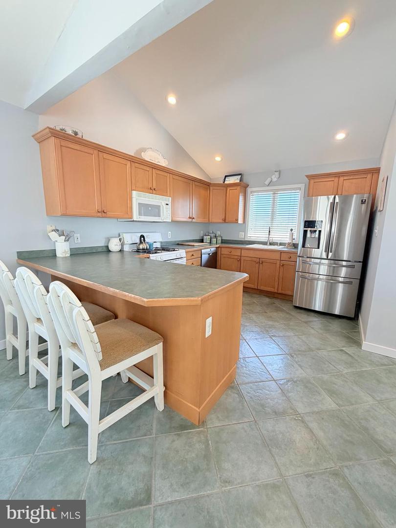212 N Barnegat Ave Property Photo 15