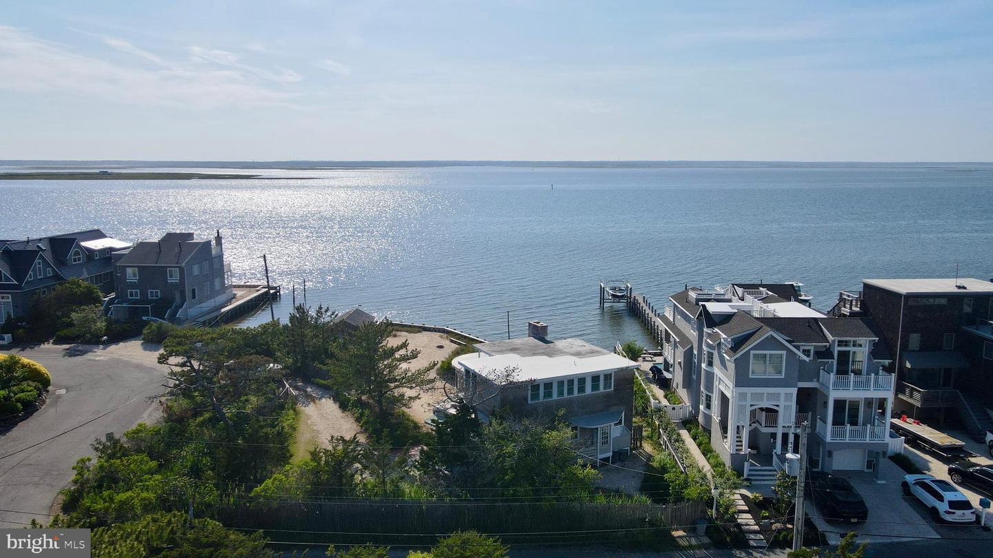 8202 Bay Ter Property Photo 3