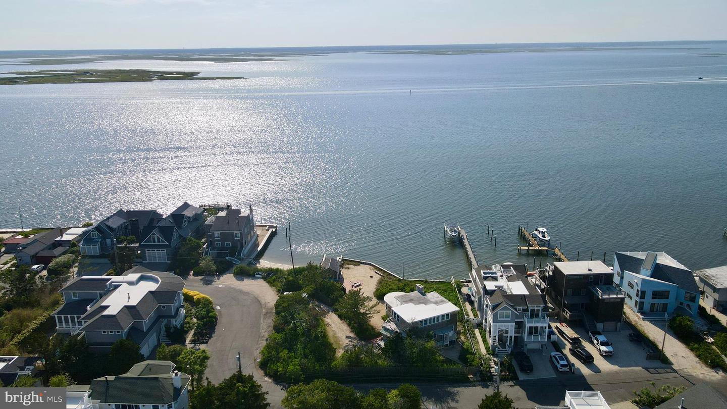 8202 Bay Ter Property Photo 16