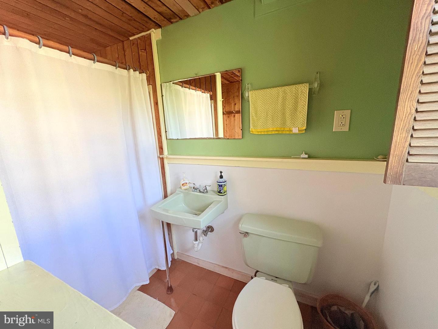 8202 Bay Ter Property Photo 31