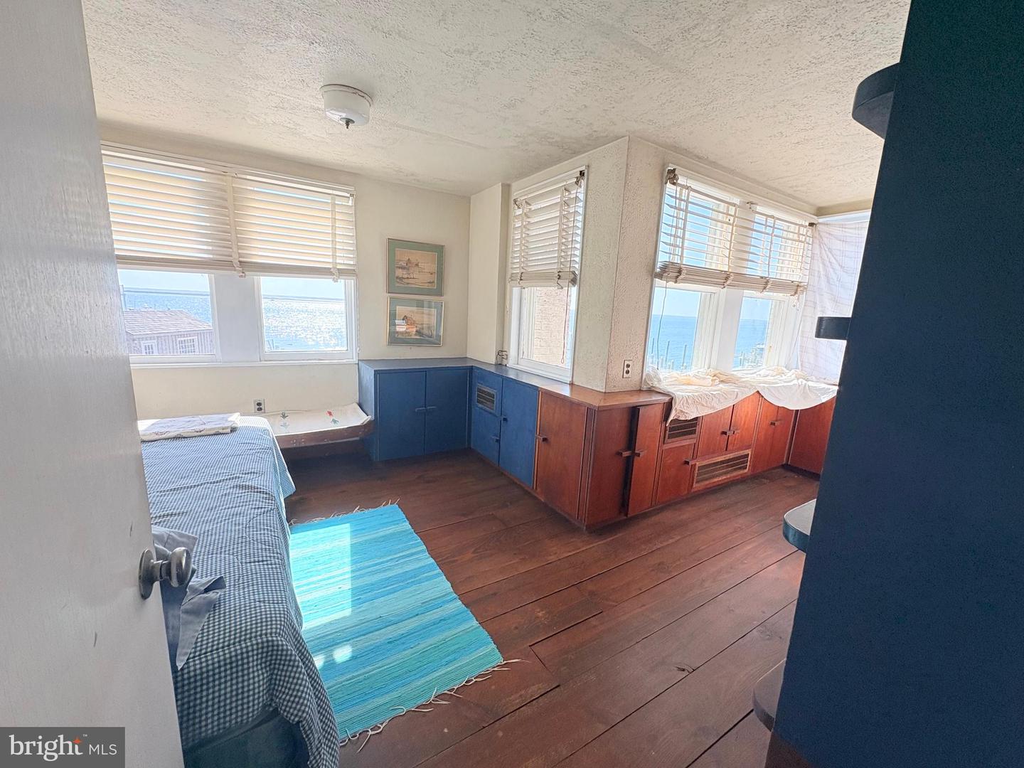 8202 Bay Ter Property Photo 36