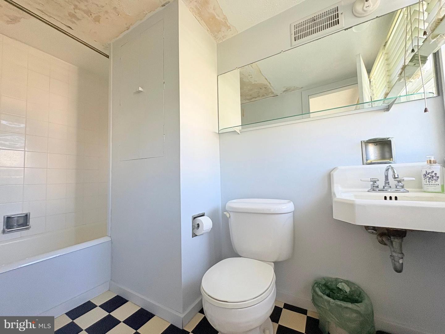 8202 Bay Ter Property Photo 43