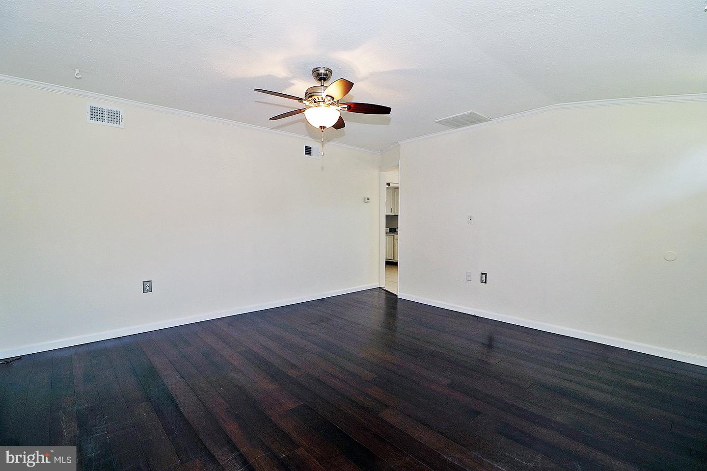 1016 Waterview Way Property Photo 10