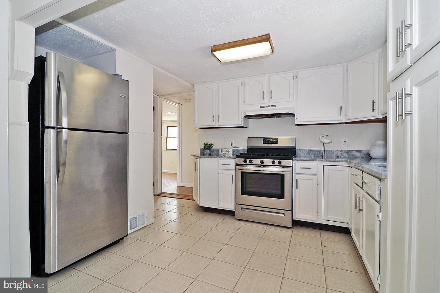 1016 Waterview Way Property Photo 14