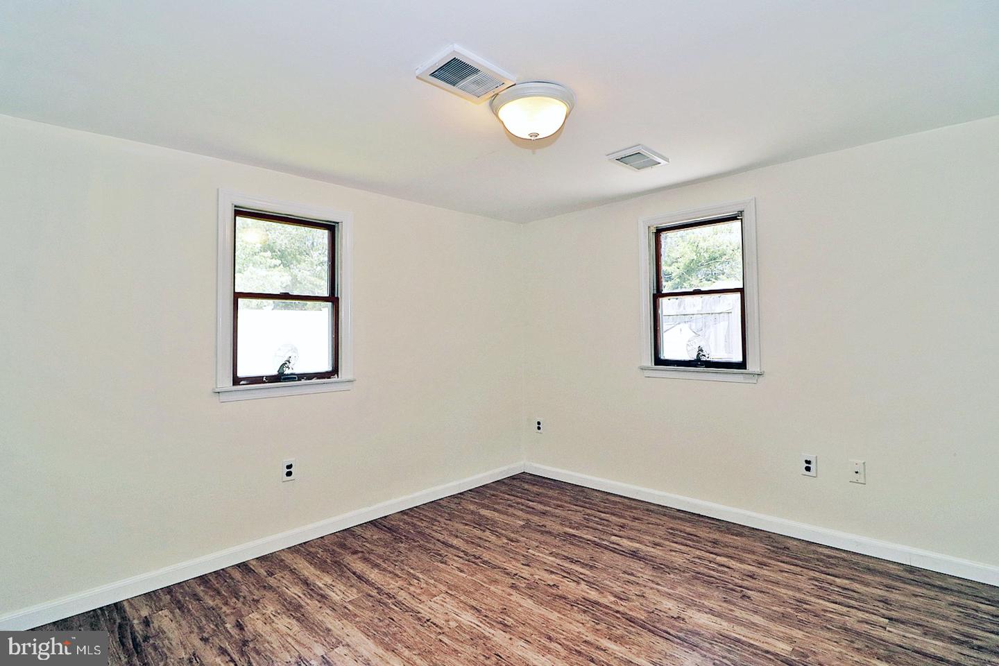 1016 Waterview Way Property Photo 24