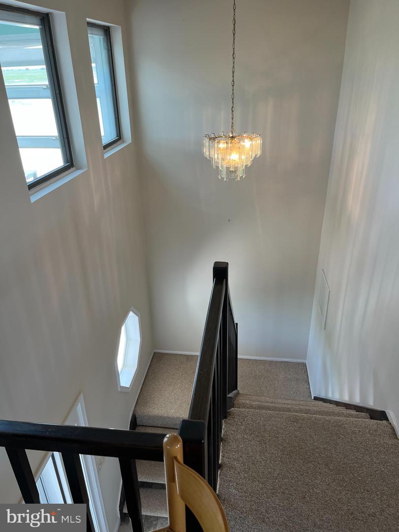 102 Jeanne Dr Property Photo 10