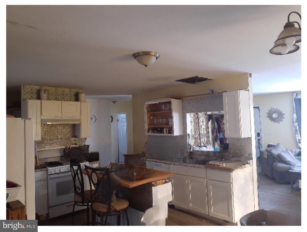 3 Demaret Property Photo 8