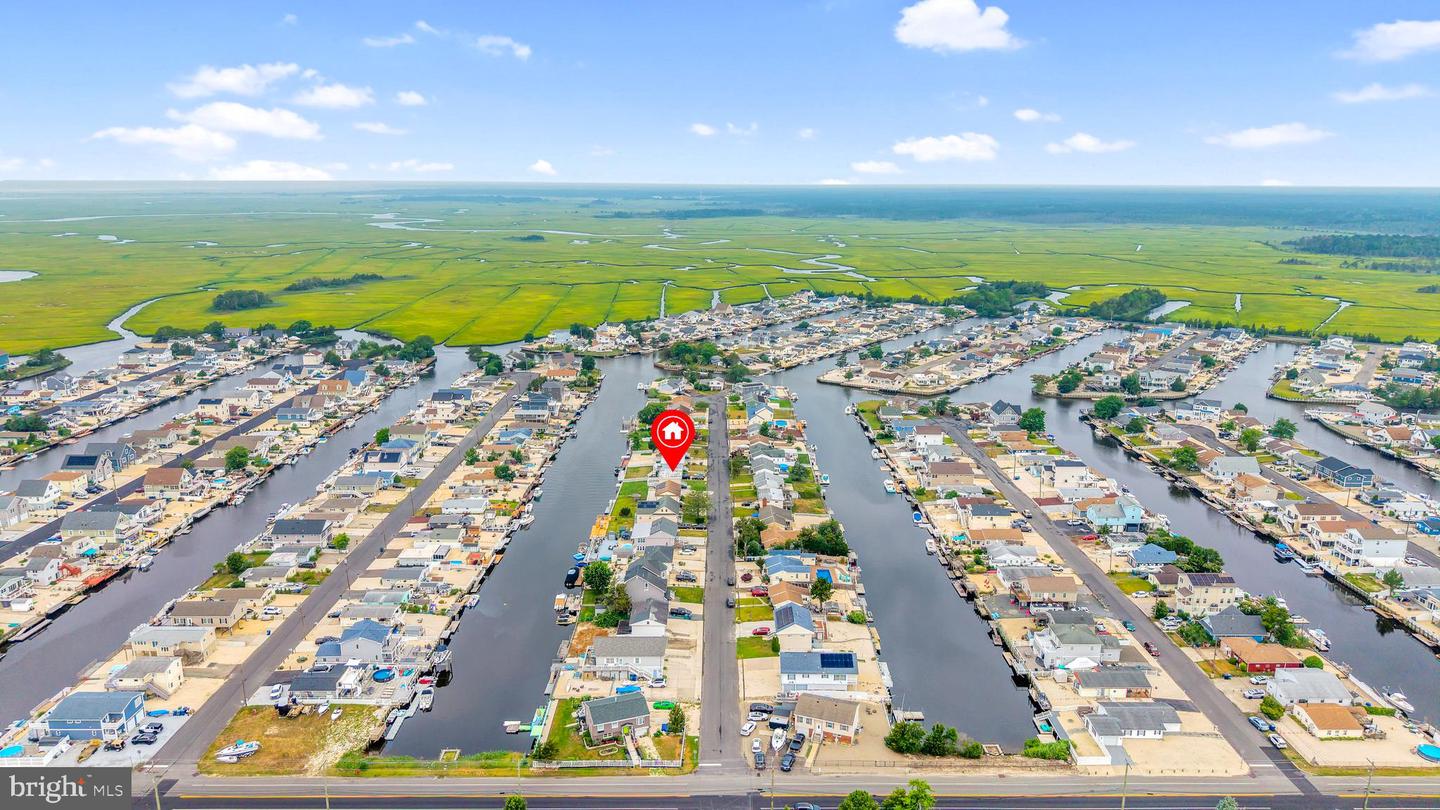 17 Delaware W Property Photo 37
