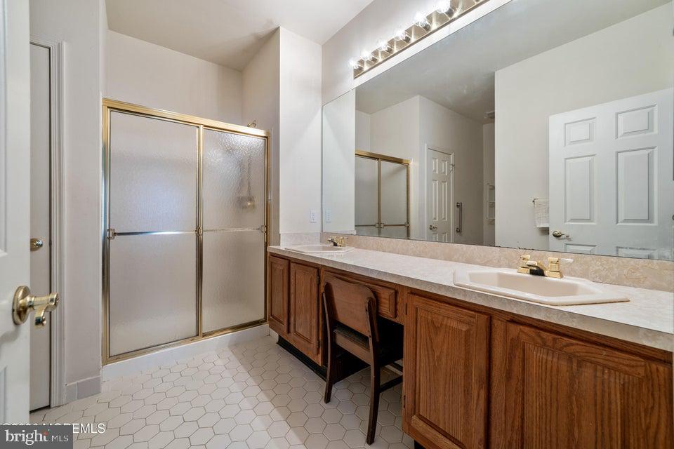 84 Chain Blvd Property Photo 25