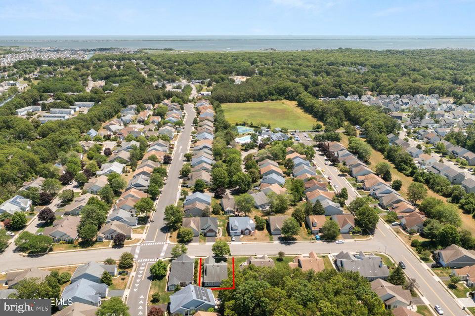 84 Chain Blvd Property Photo 35