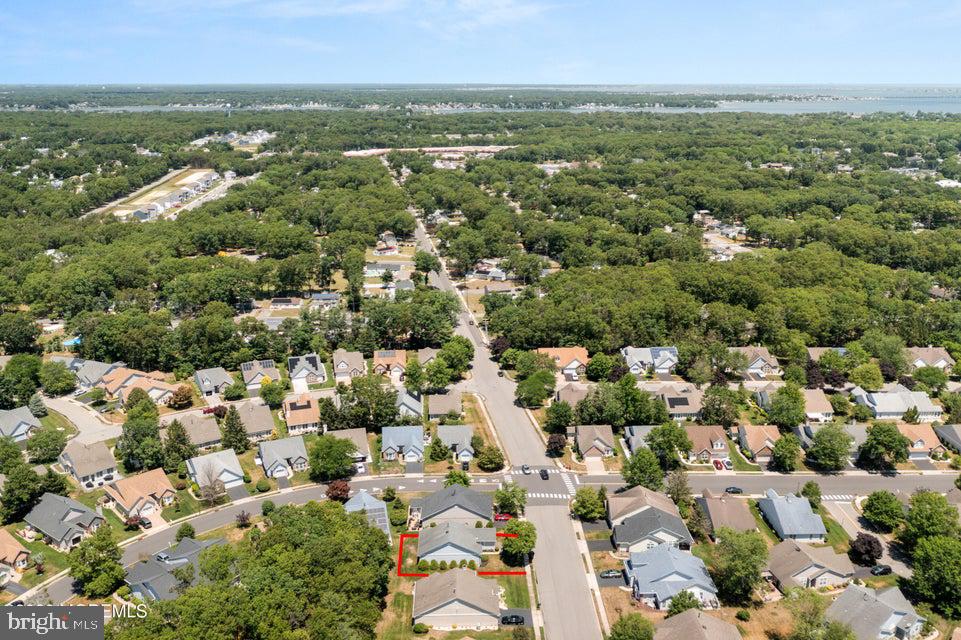84 Chain Blvd Property Photo 37