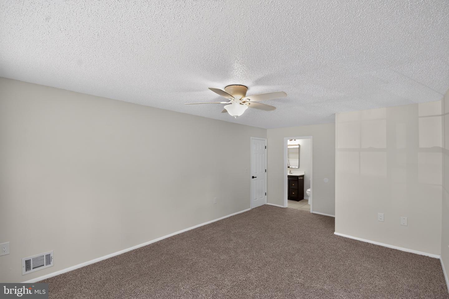 310 Owls Nest Ct Property Photo 17