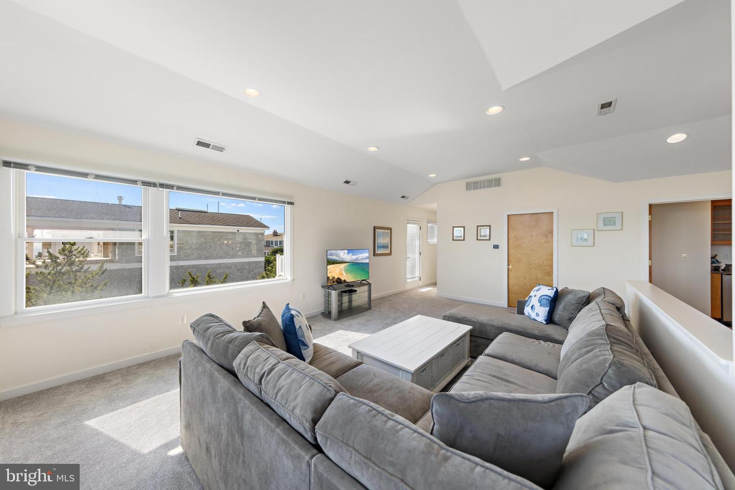 10-a Long Beach Blvd Property Photo 32