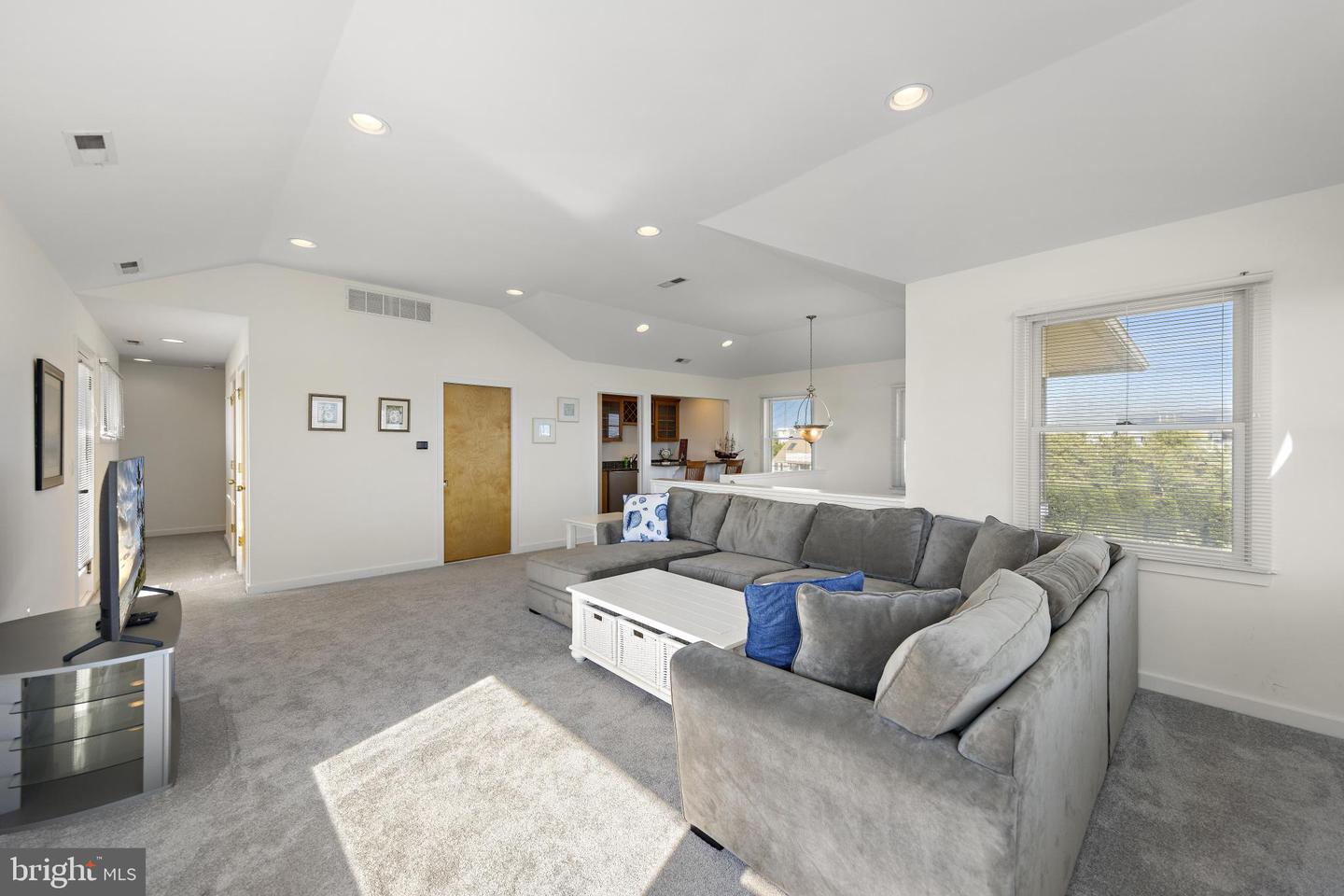 10-a Long Beach Blvd Property Photo 33