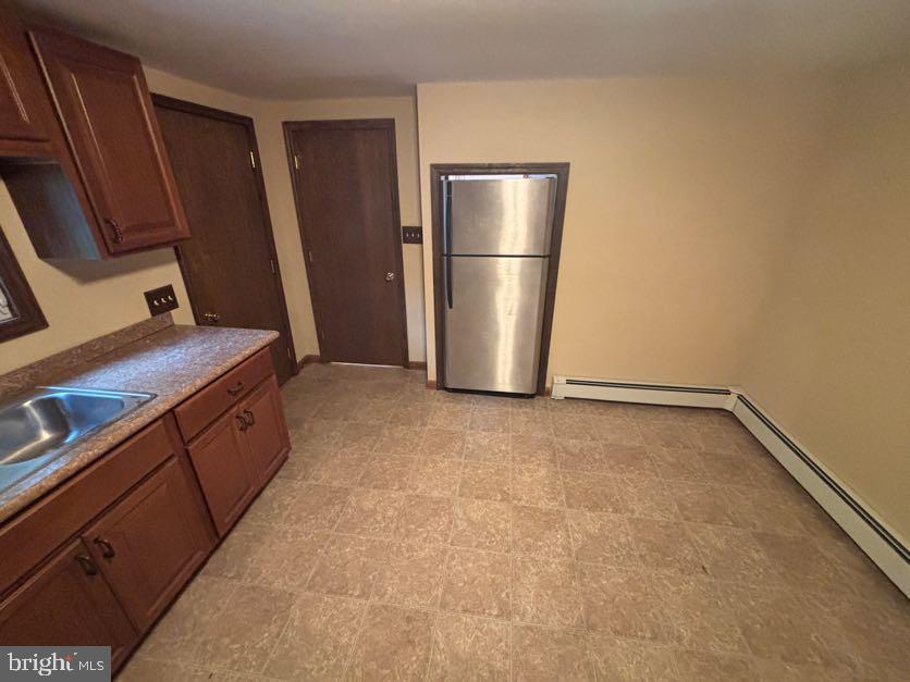 15 Cedar St Property Photo 4