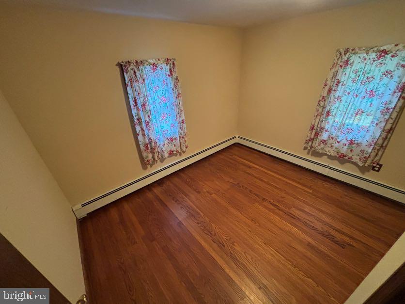 15 Cedar St Property Photo 8