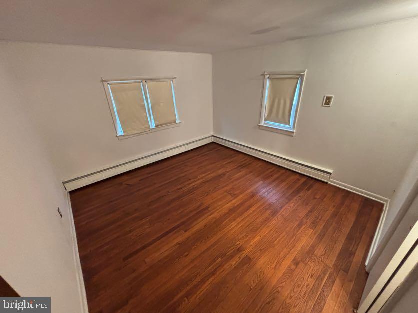 15 Cedar St Property Photo 9