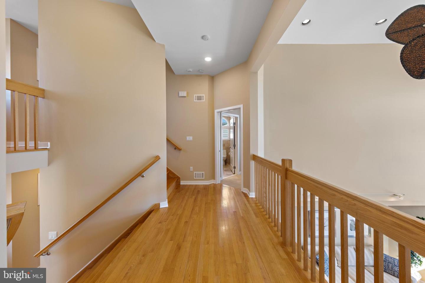 15 W Ryerson Ln Property Photo 58