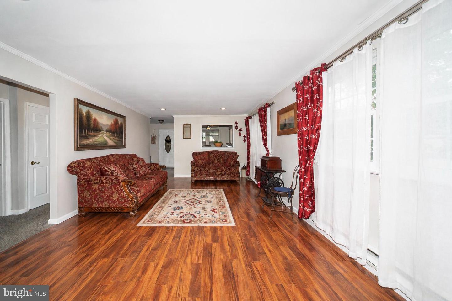 6 Stoneham Pl Property Photo 6