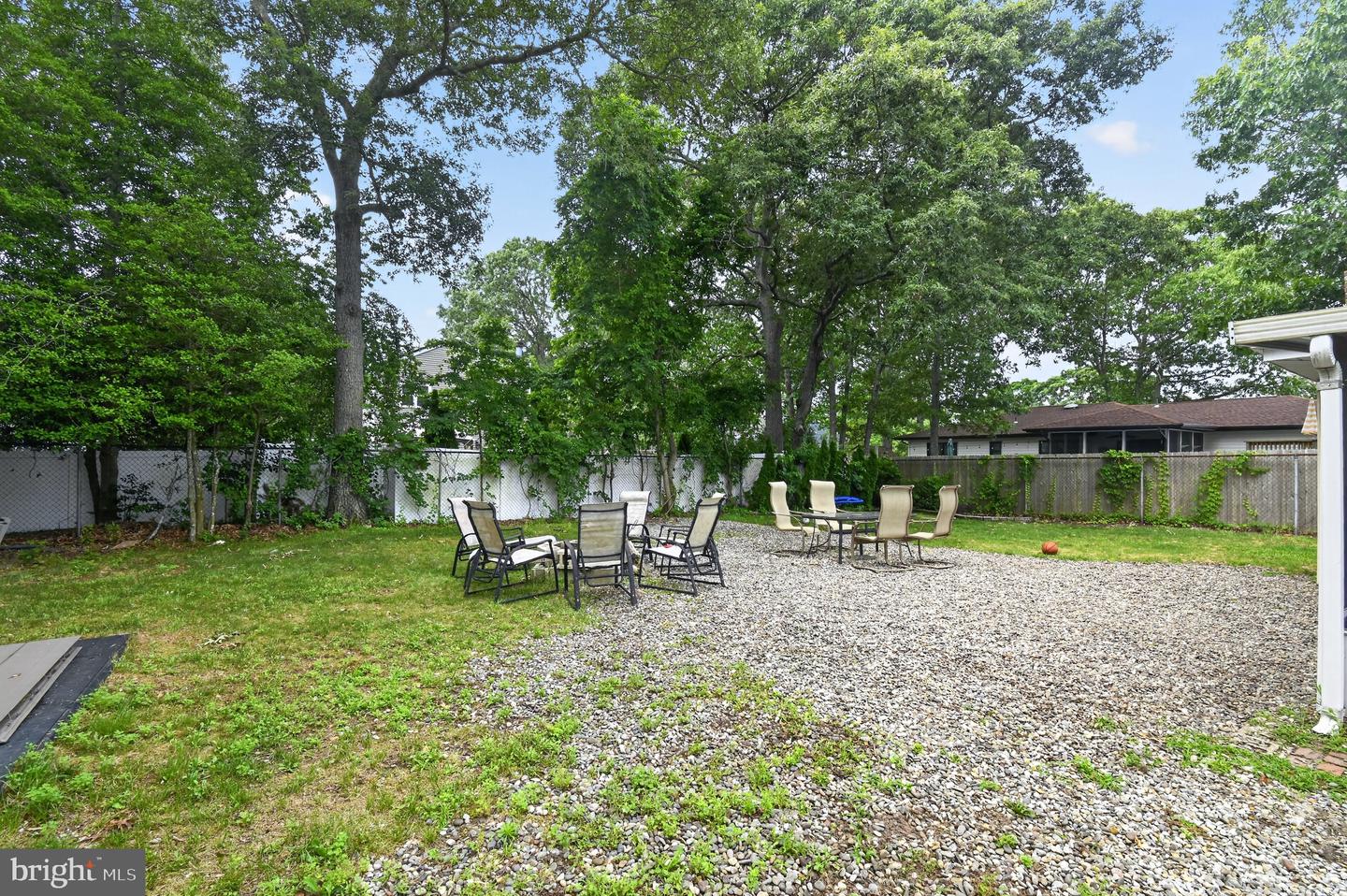 28 Cedar St Property Photo 25