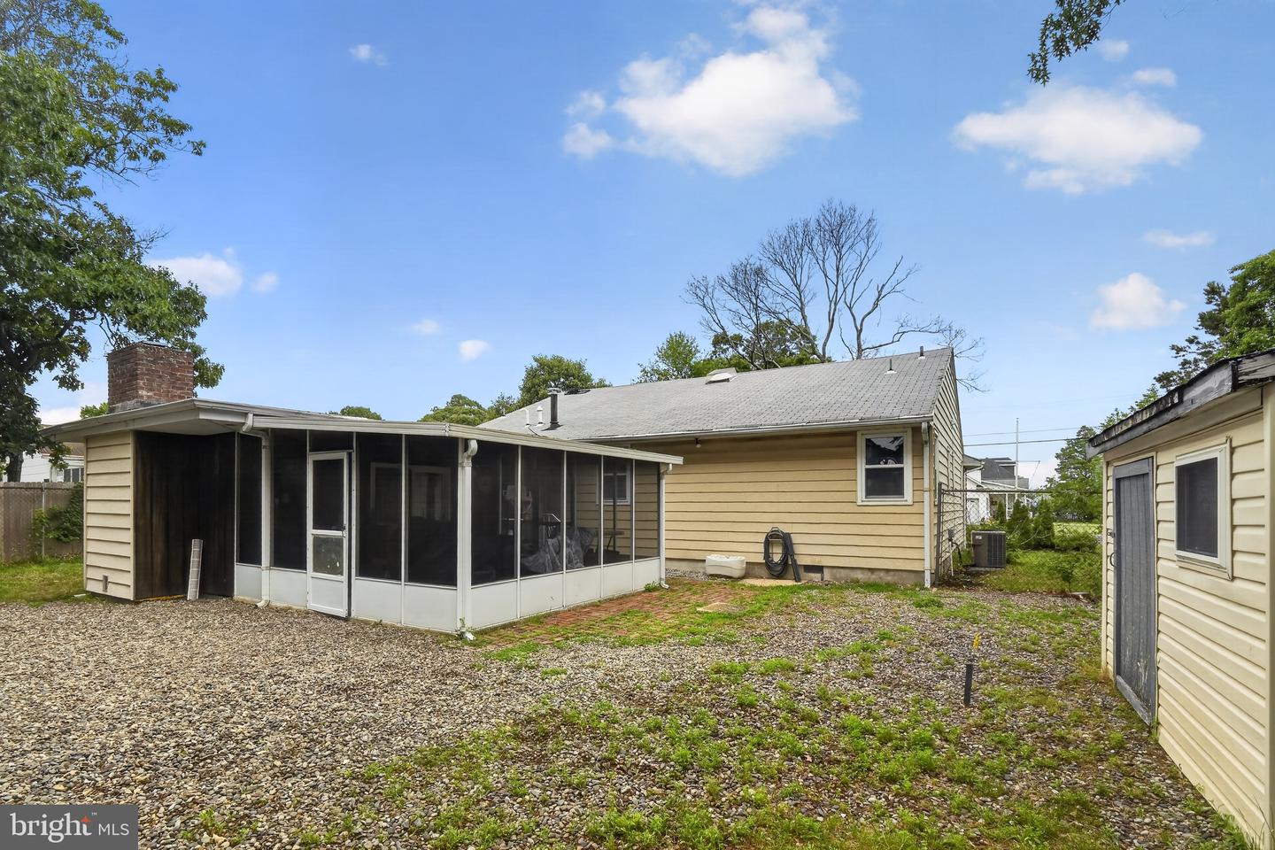 28 Cedar St Property Photo 26