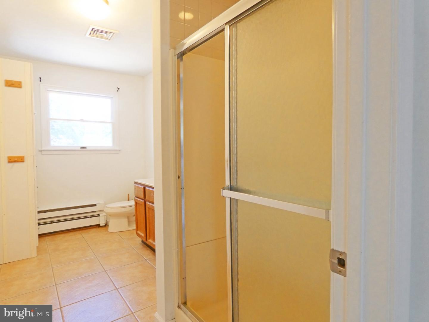 93 Outboard Ave Property Photo 12