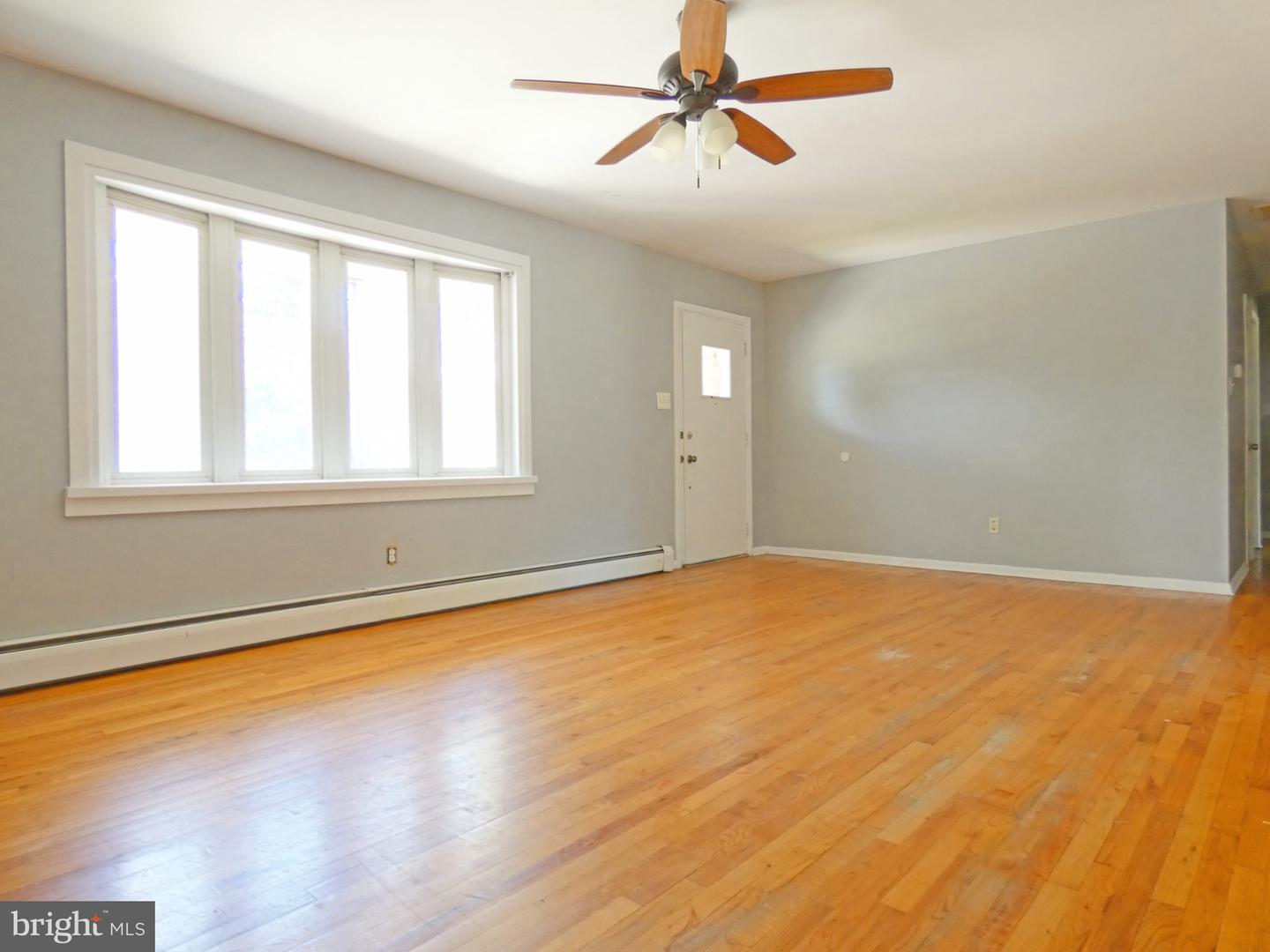 93 Outboard Ave Property Photo 29