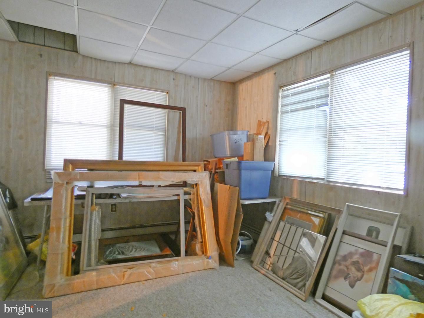 93 Outboard Ave Property Photo 37